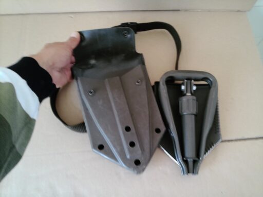 Alternative view of Vintage opvouwbare schop Landmacht