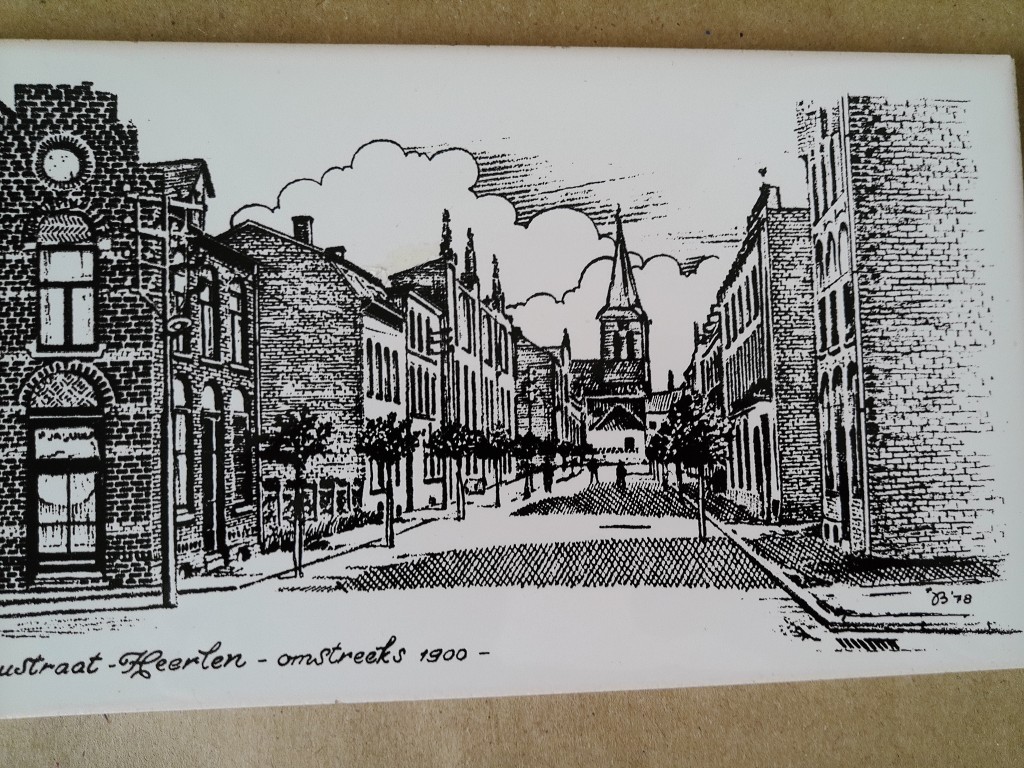 Vintage Mosa tegel Oranje-Nassaustraat Heerlen 20x10cm - Afbeelding 4