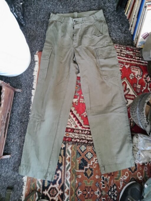 Vintage legerbroek Koninklijke Landmacht Maat 82x85
