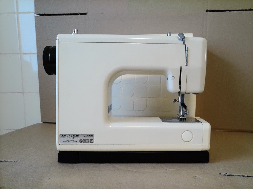 Vintage naaimachine Lewenstein Compacta 65 - Afbeelding 12